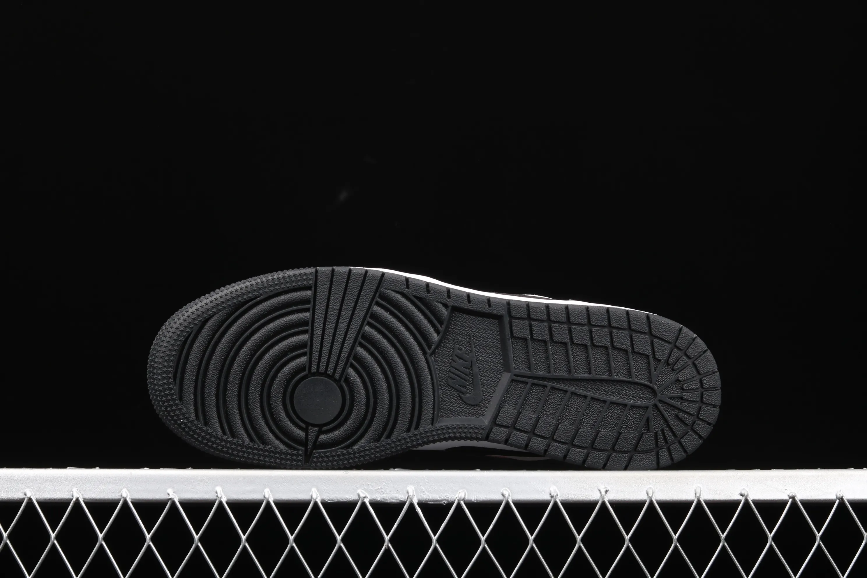 All categories Air Jordan Jordan series basketball shoes Air Jordan 1 Low G version pure original Air Jordan 1 Low AJ1 Joe 1 low top black powder 554723-601